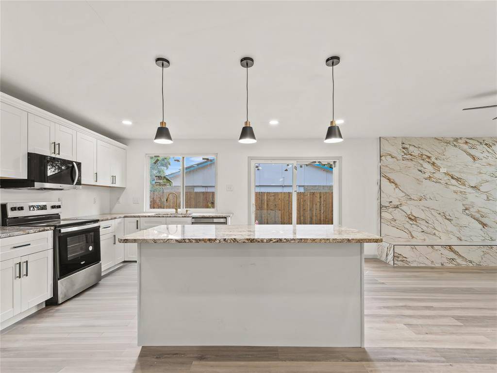 Garland, TX 75043,326 Bluebonnet Trail