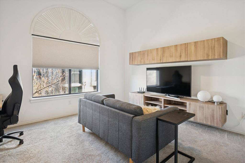 Dallas, TX 75201,2201 Wolf Street #3204