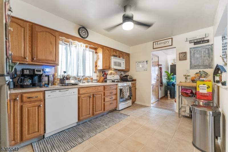 Bayonne City, NJ 07002,147 W 52nd Street