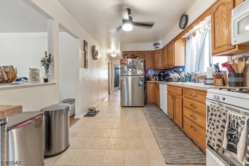 Bayonne City, NJ 07002,147 W 52nd Street