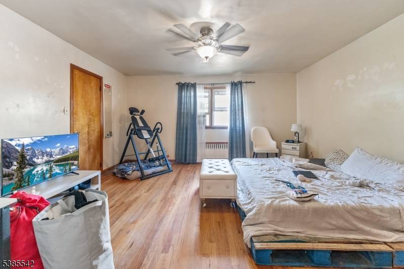 Bayonne City, NJ 07002,147 W 52nd Street