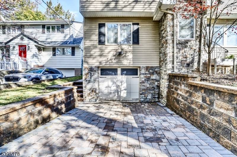 Bogota Boro, NJ 07603,65 Mcdougall Ln