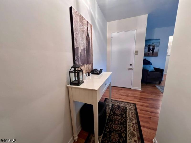 Nutley Twp., NJ 07110,6-12 Hillside Ave C0207 #2G