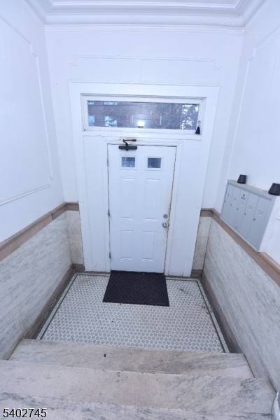 Newark City, NJ 07107,17-19 N 12Th St