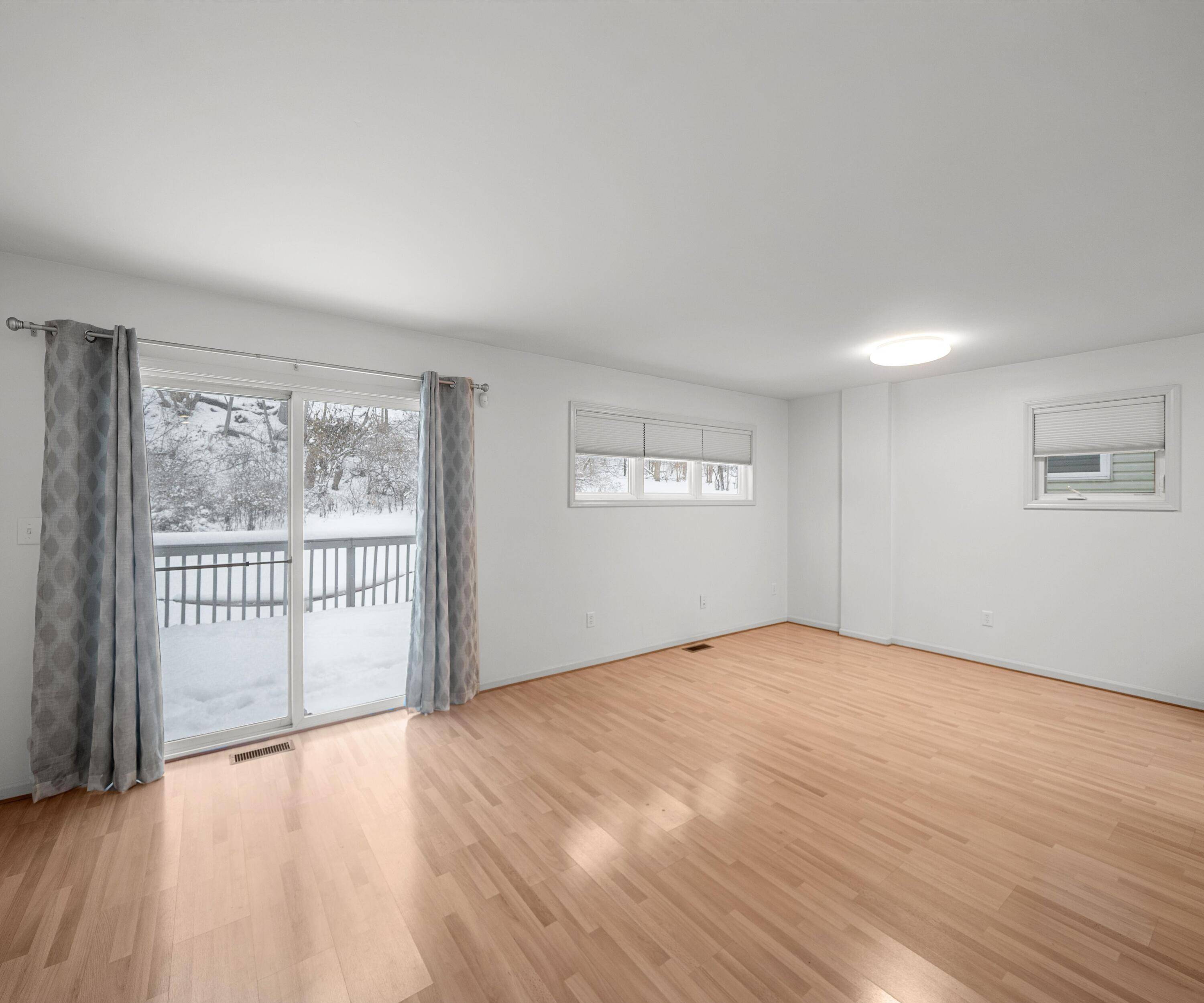 Ann Arbor, MI 48103,905 Wildt ST