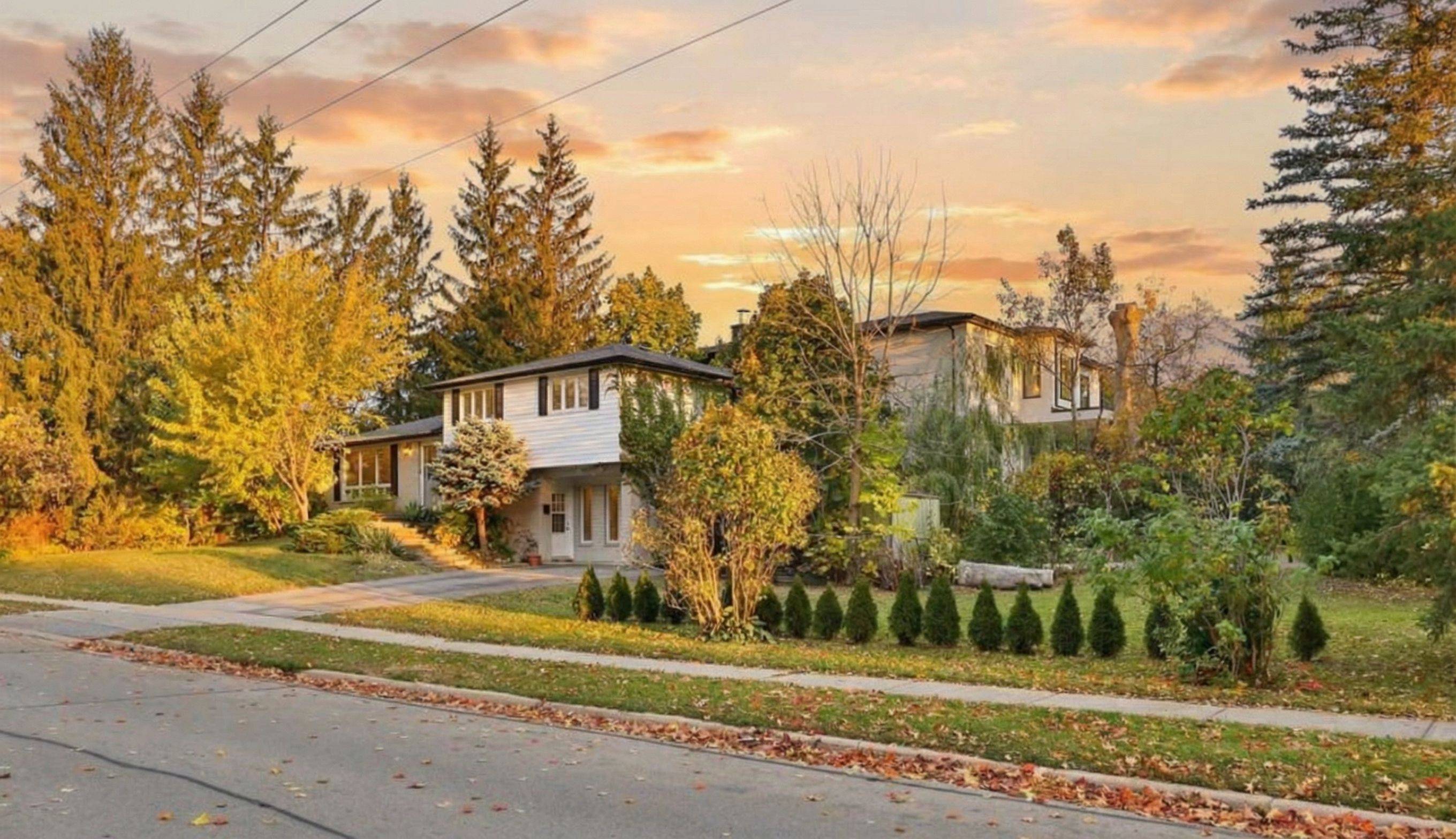 Newmarket, ON L3Y 3H2,165 Carlson DR