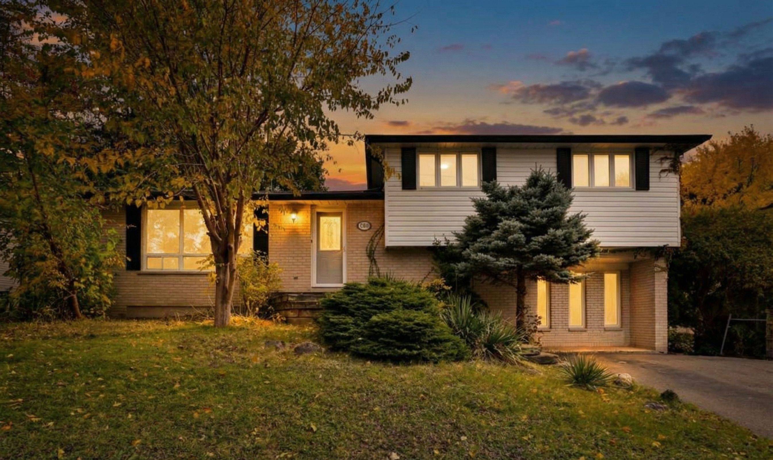 Newmarket, ON L3Y 3H2,165 Carlson DR