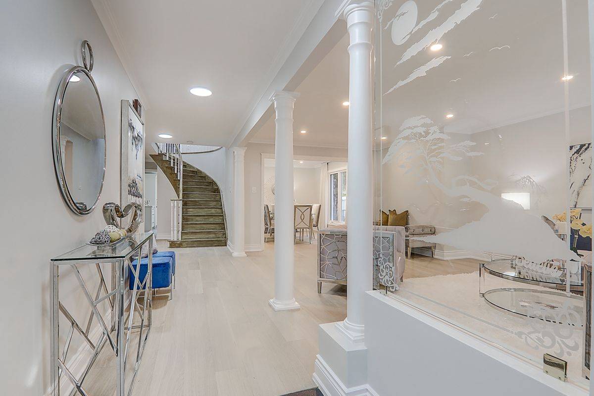 Markham, ON L3R 3N4,46 Harvest Moon DR