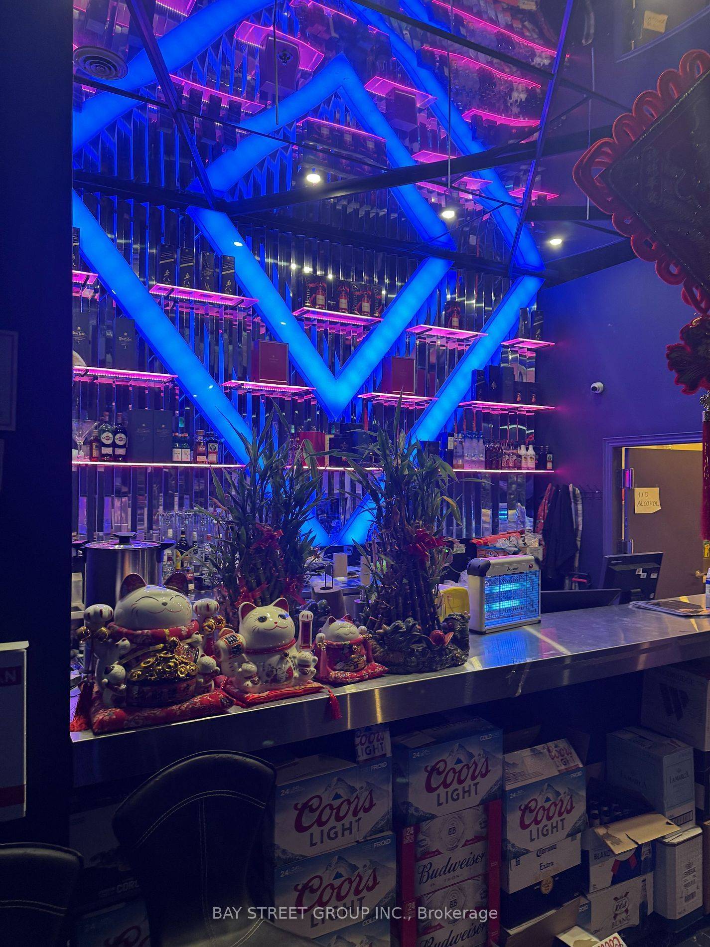 Markham, ON L3T 0C7,7181 Yonge ST ##33-35