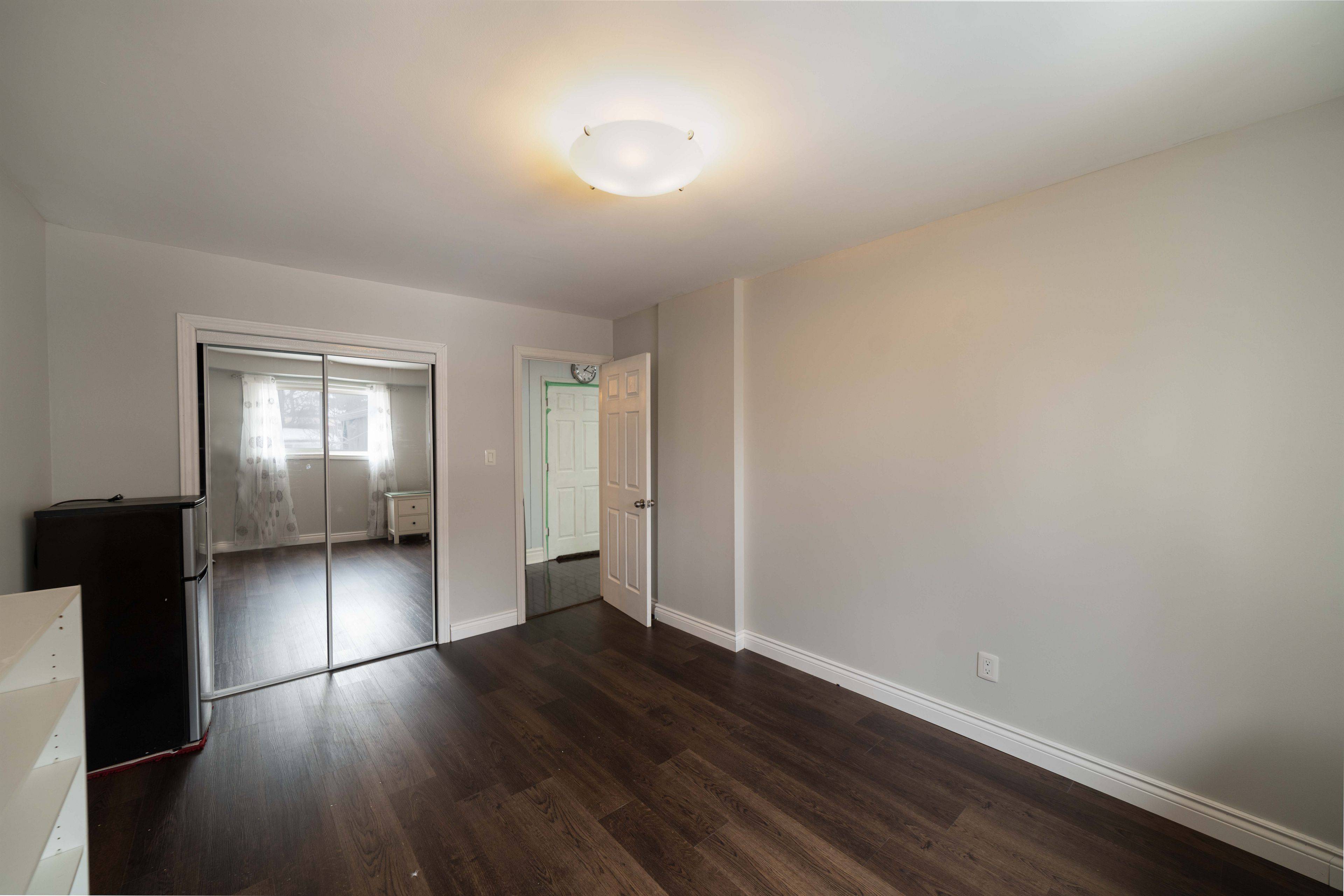 Mississauga, ON L5L 1S7,2936 Windjammer RD