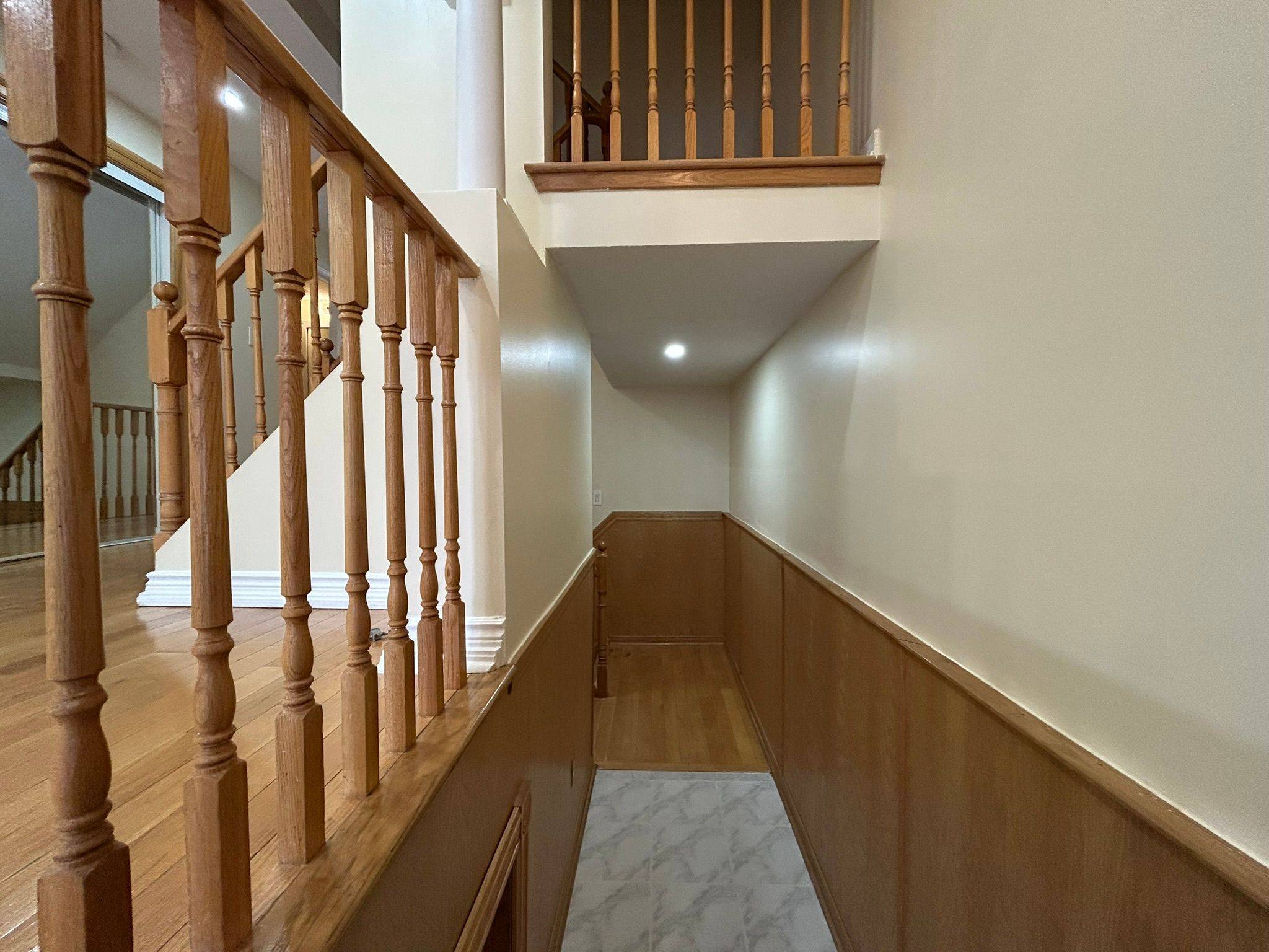 Mississauga, ON L5V 2E8,1050 Bristol RD W #103