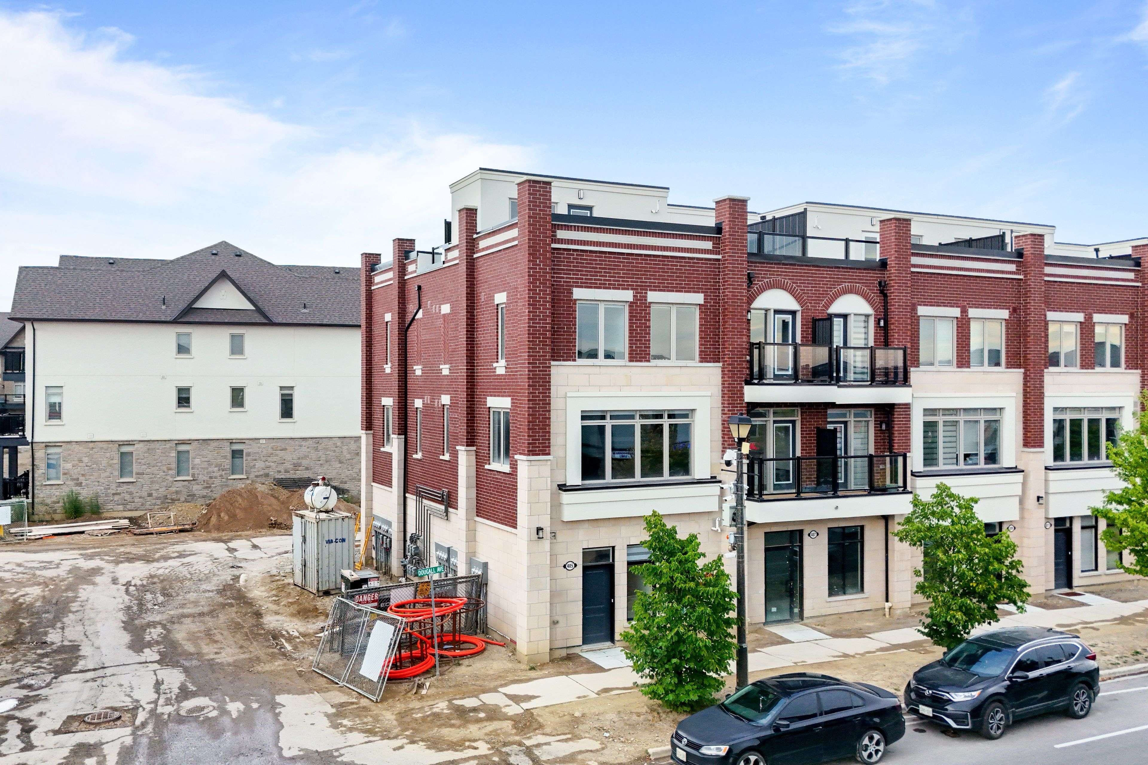 Caledon, ON L7C 4L5,405 Dougall AVE