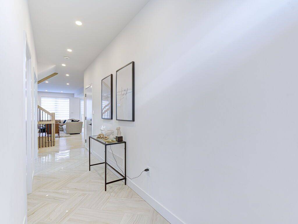 Hamilton, ON L9K 0K5,171 Klein CIR