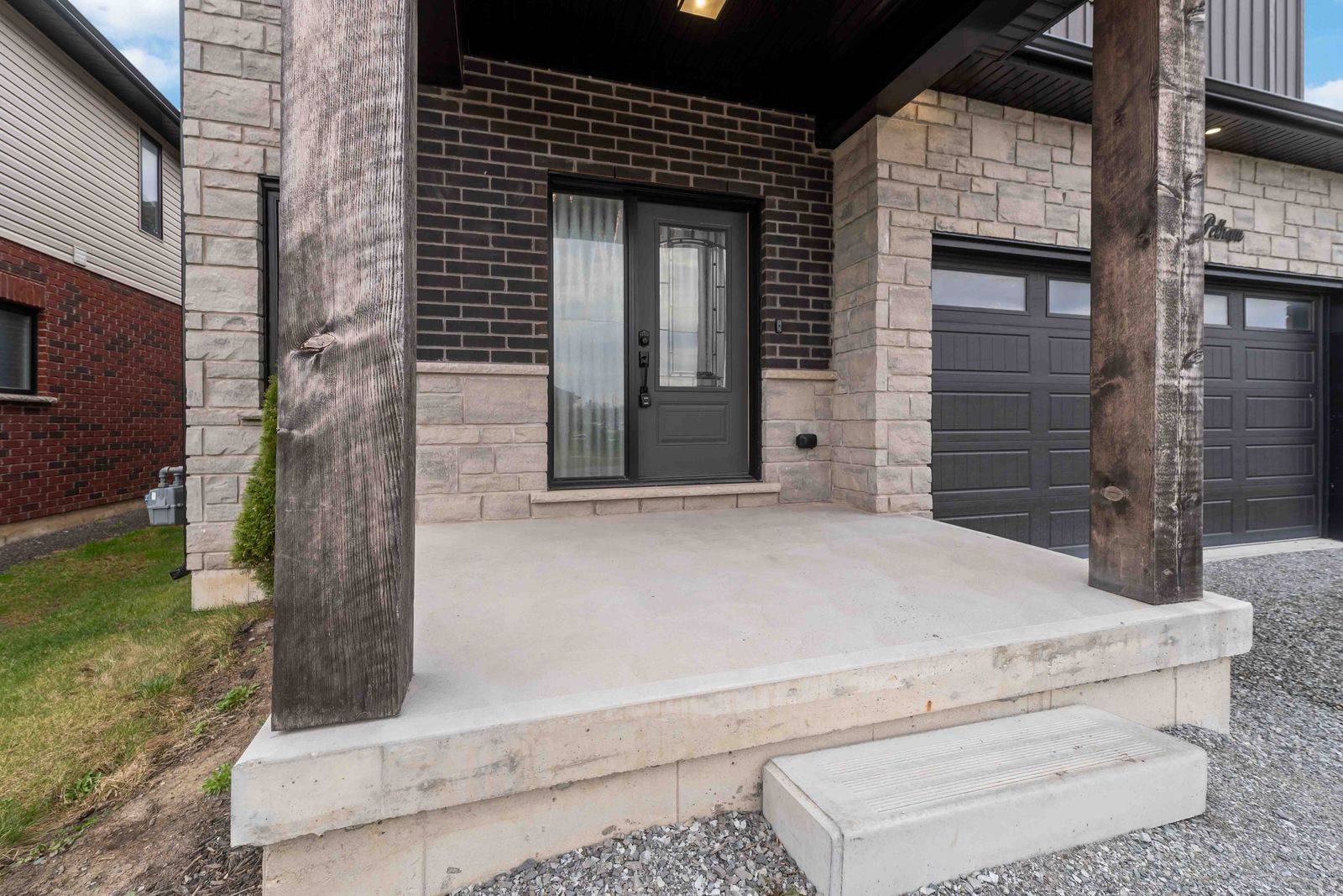 Welland, ON L3B 5N8,210 South Pelham RD