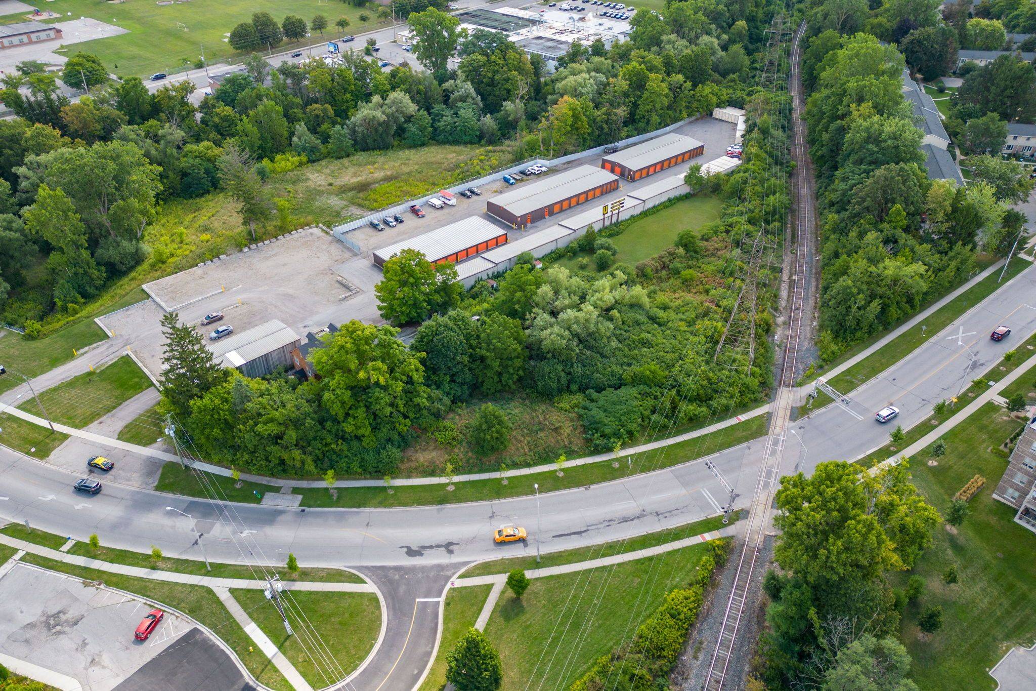 London South, ON N5Z 2Y7,121 Thompson RD