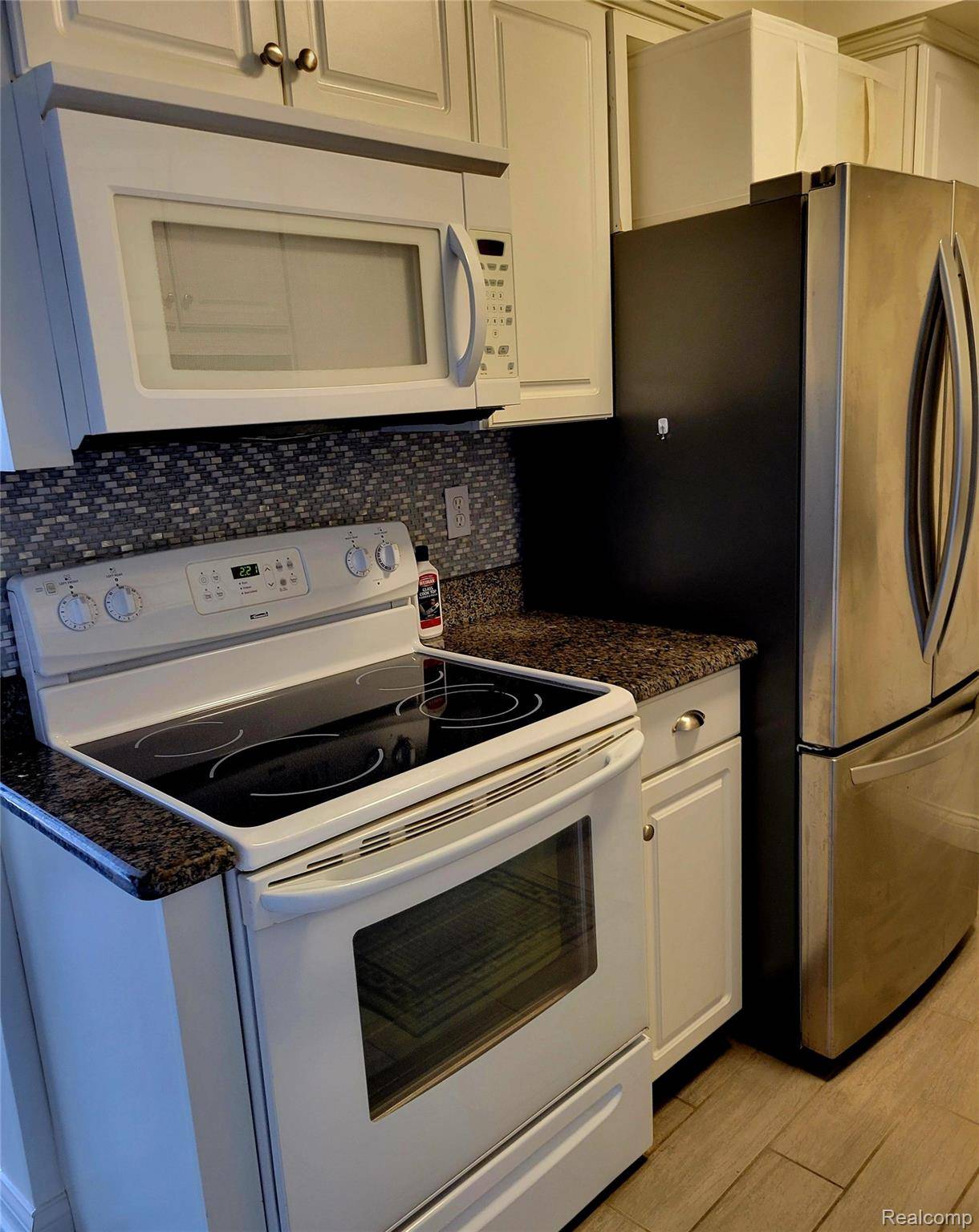 Grosse Ile, MI 48138,24111 Meridian RD N #120