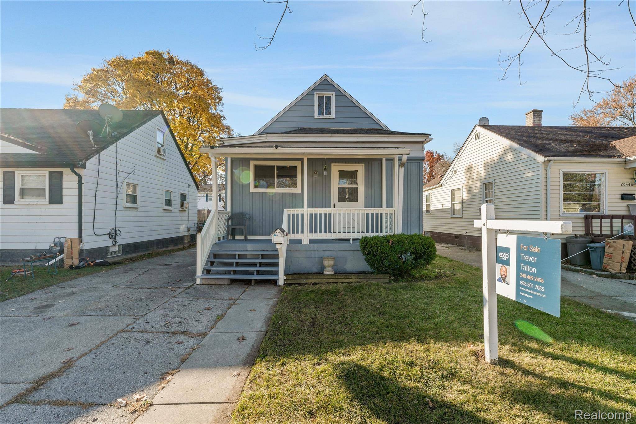 Harper Woods, MI 48225,20462 Hollywood ST