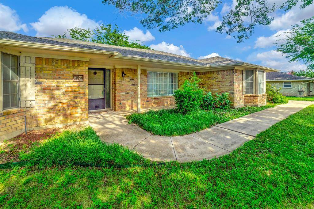 Edgecliff Village, TX 76134,6021 Sycamore Creek Road