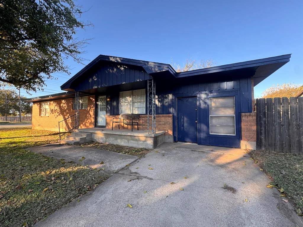 Burkburnett, TX 76354,401 Vaughn Street