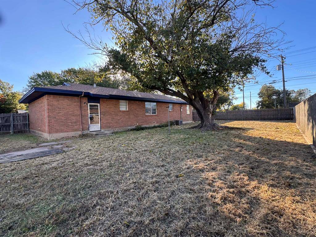 Burkburnett, TX 76354,401 Vaughn Street