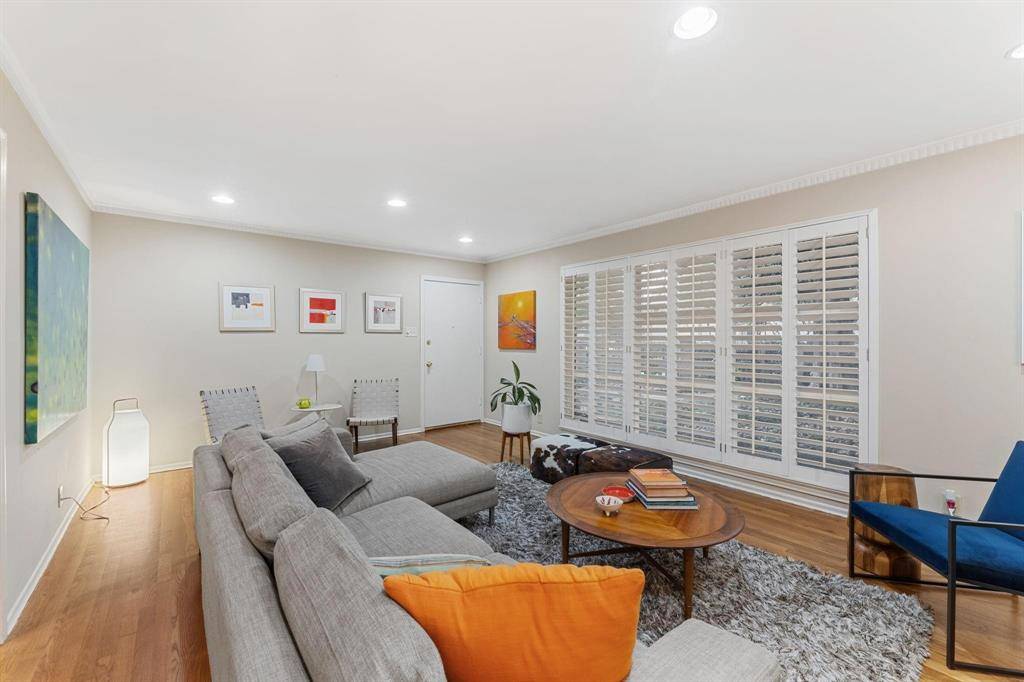 Dallas, TX 75225,6135 Bandera Avenue #A