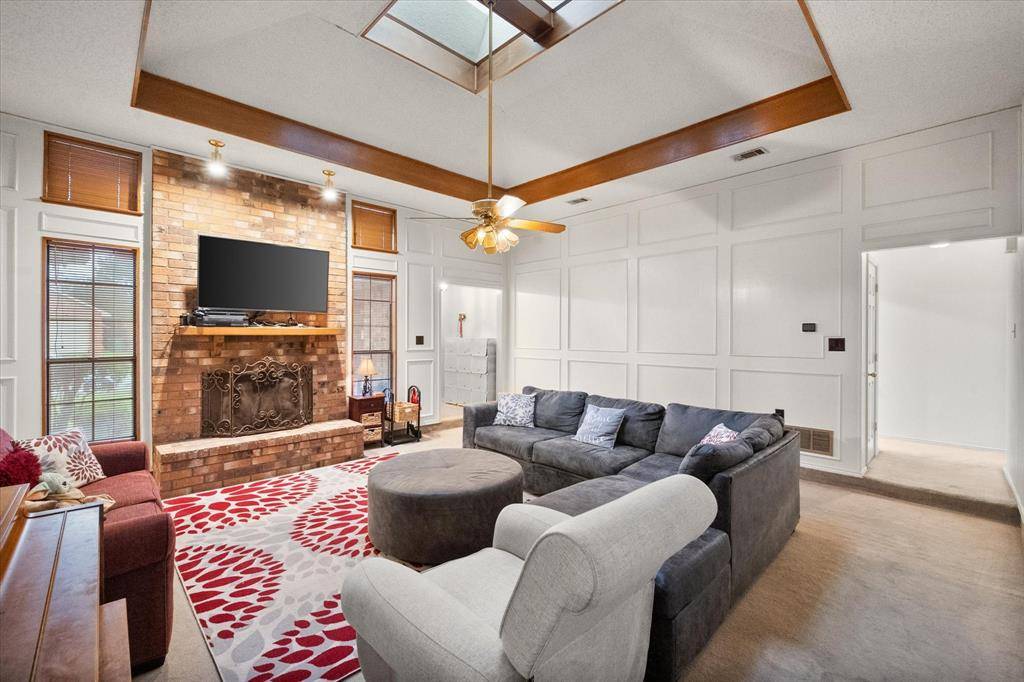 Arlington, TX 76001,817 Fondren Drive