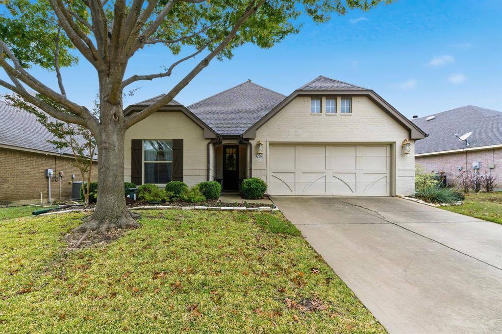 Fort Worth, TX 76126,5228 Agave Way