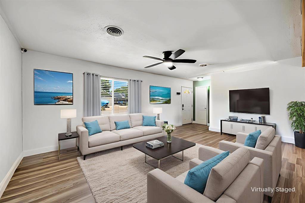 Euless, TX 76040,404 E Alexander Lane