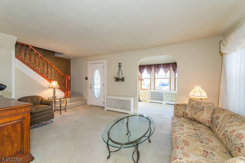 West Caldwell Twp., NJ 07006,31 Gray St