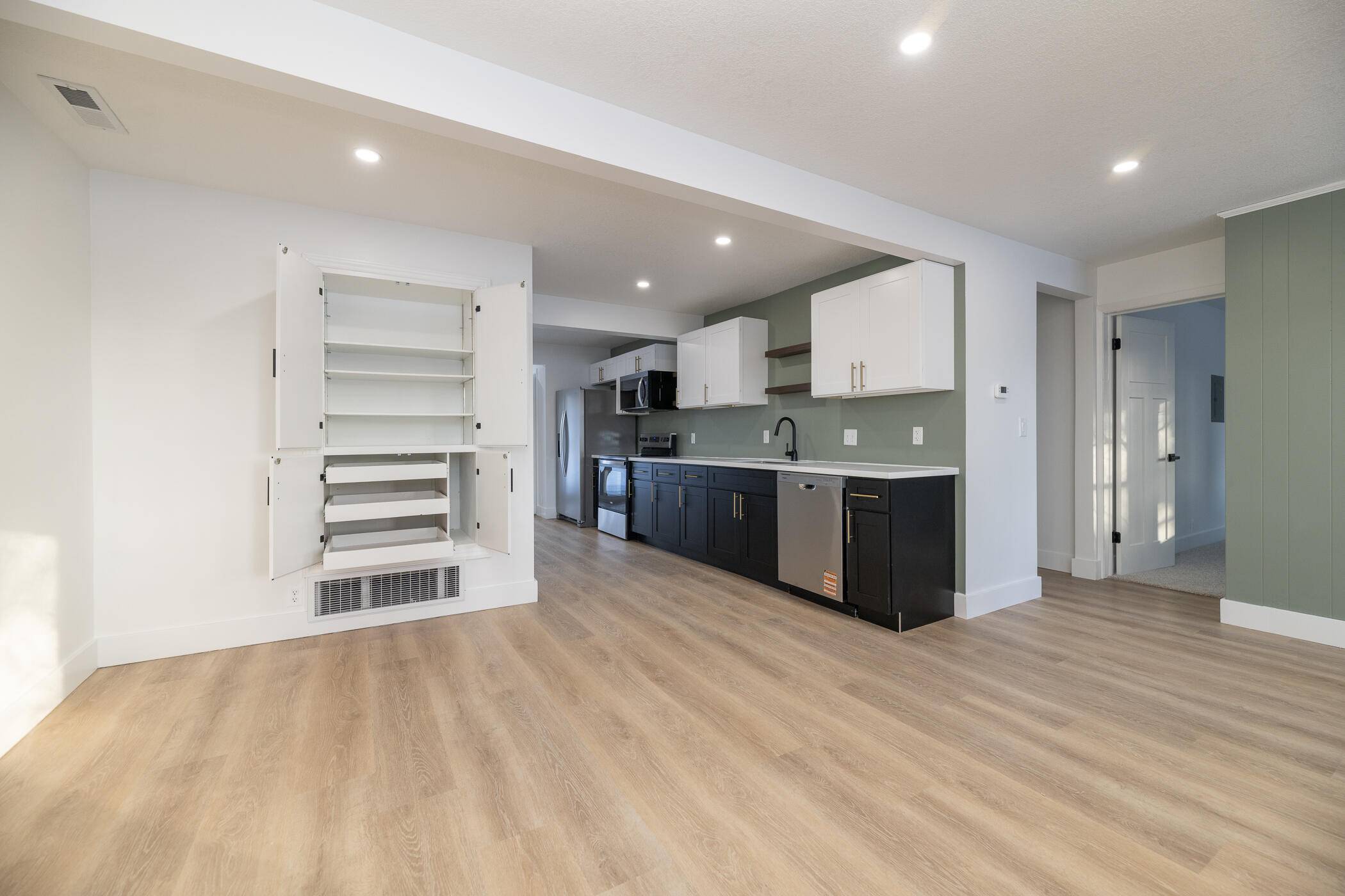 Kalamazoo, MI 49004,7600 N Riverview DR