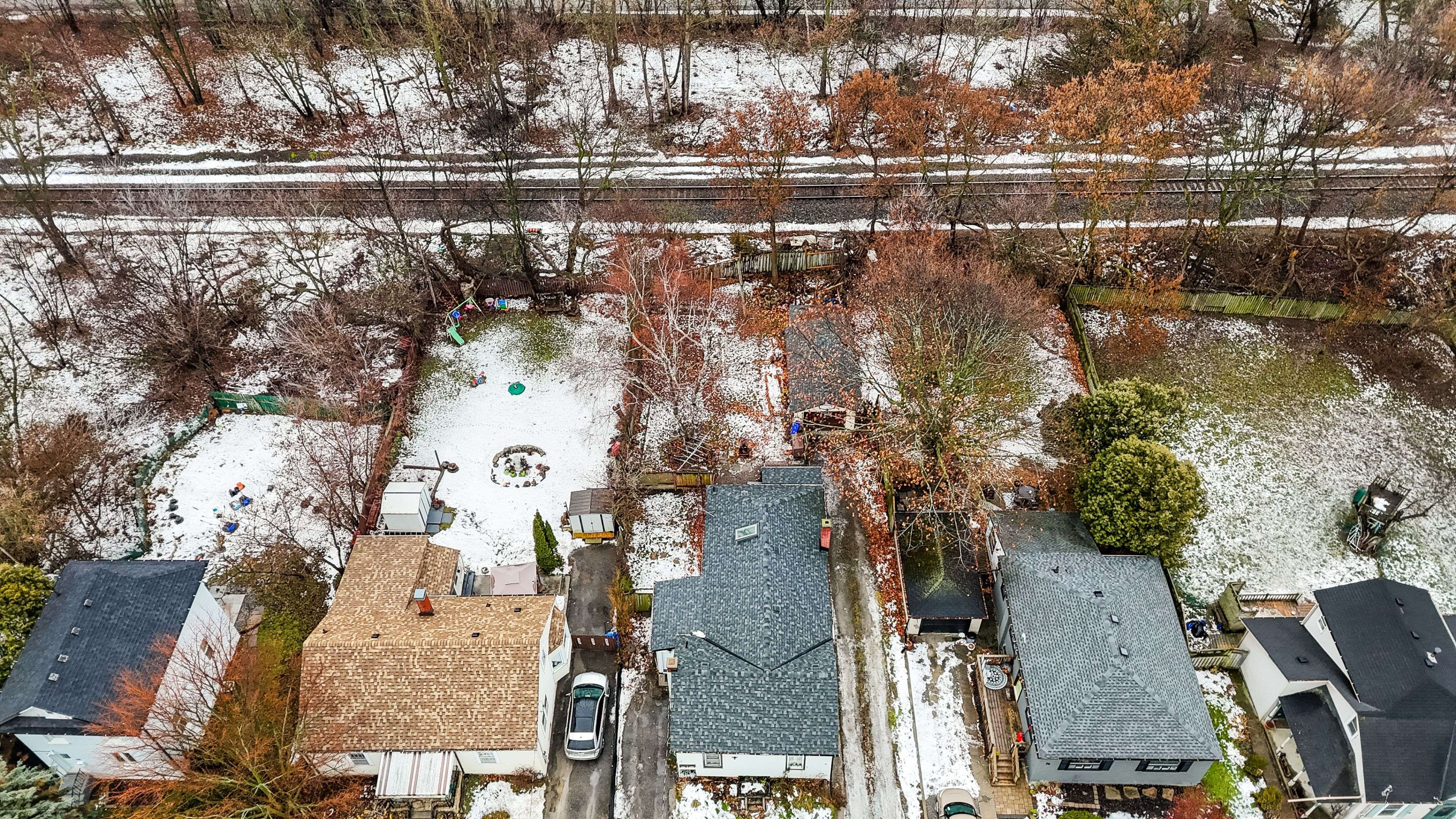 Oshawa, ON L1H 2V1,75 Avenue ST #1-2