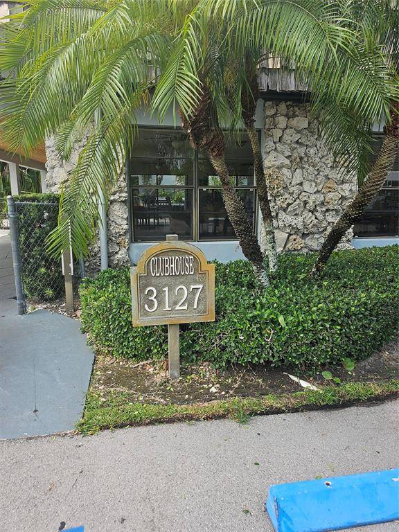 Fort Lauderdale, FL 33309,3105 Oakland Shores Dr #J-101