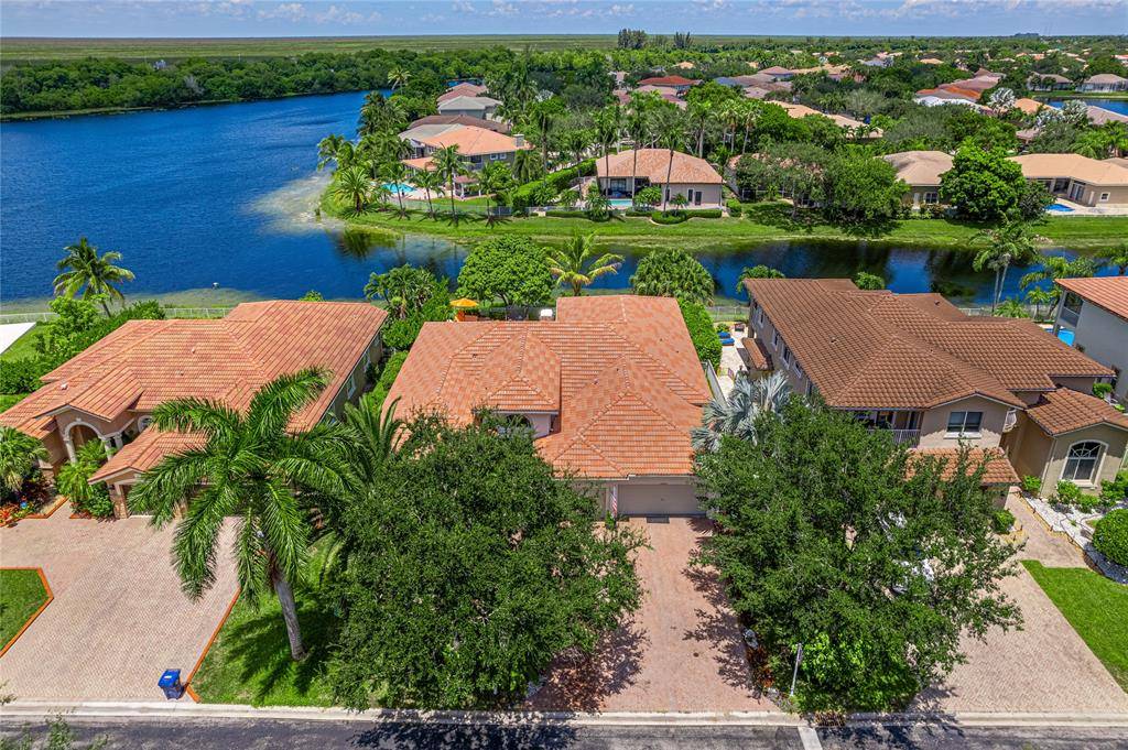 Coral Springs, FL 33076,12307 NW 49th St