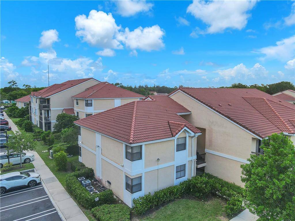 Coral Springs, FL 33067,5681 Riverside Dr #101A6
