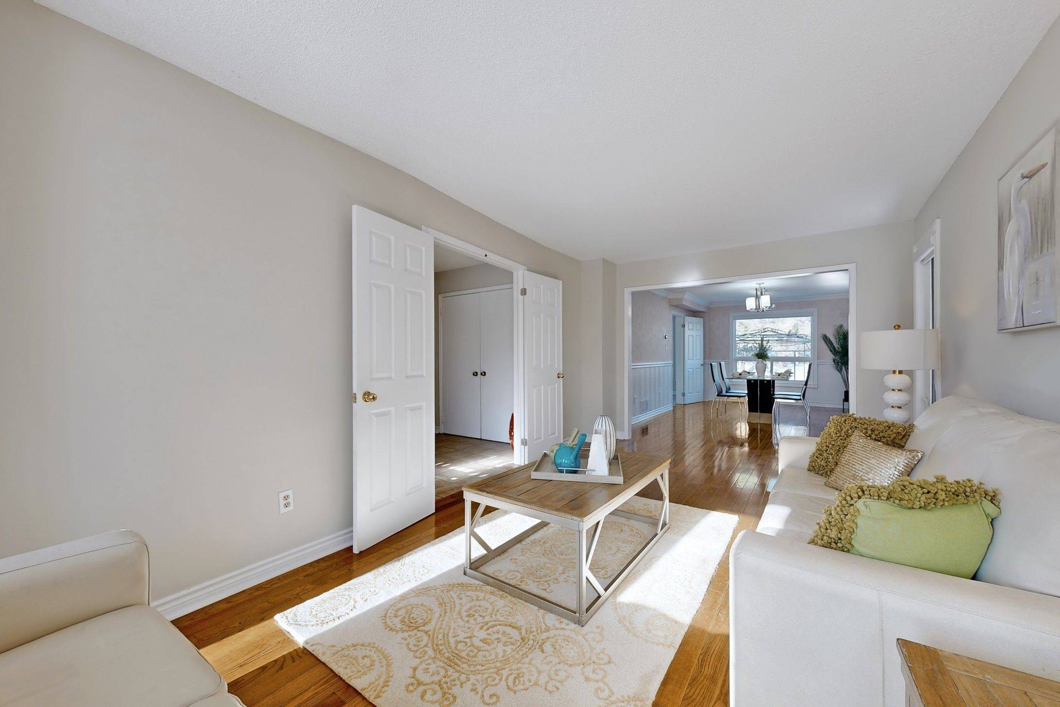 Vaughan, ON L4J 7C2,204 Chelwood DR