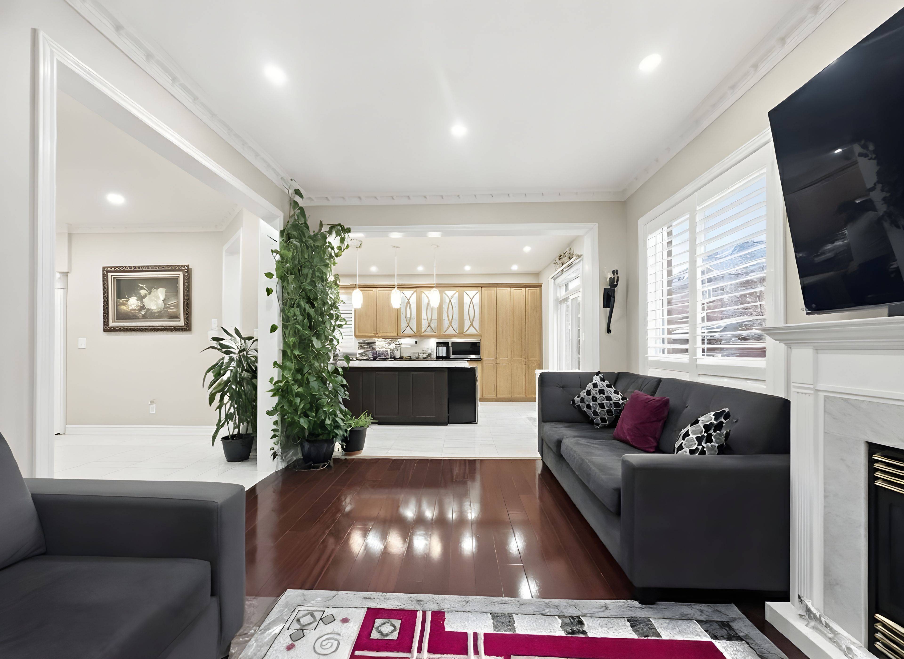 Brampton, ON L6R 3E7,28 Blazing Star DR