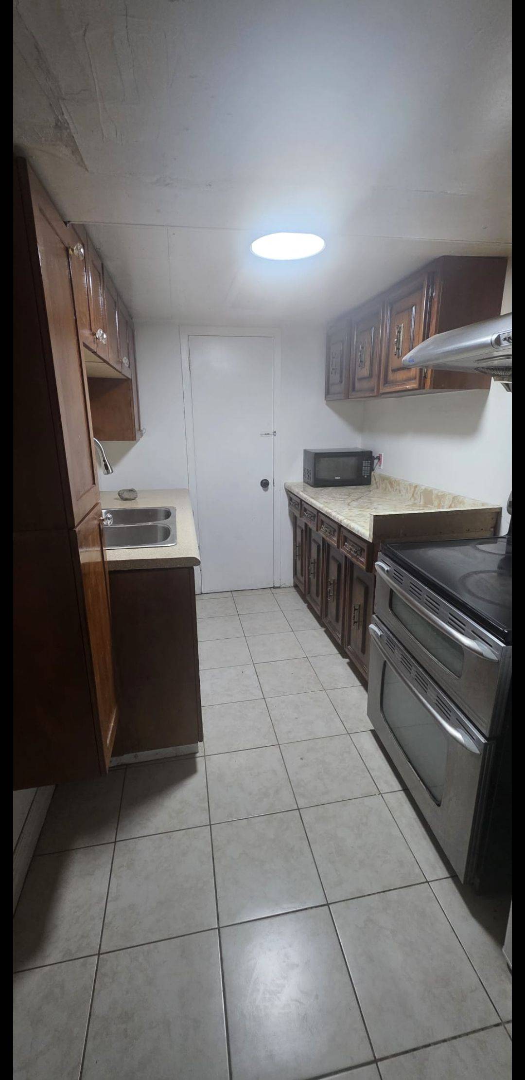 Brampton, ON L6X 1E9,97 Denison AVE #Lower