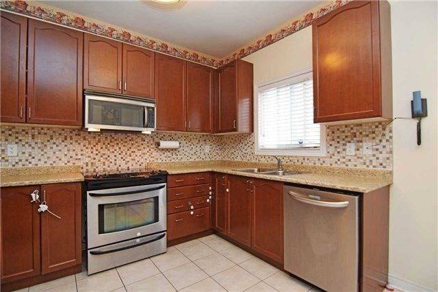 Brampton, ON L6X 0R4,50 Fandango DR