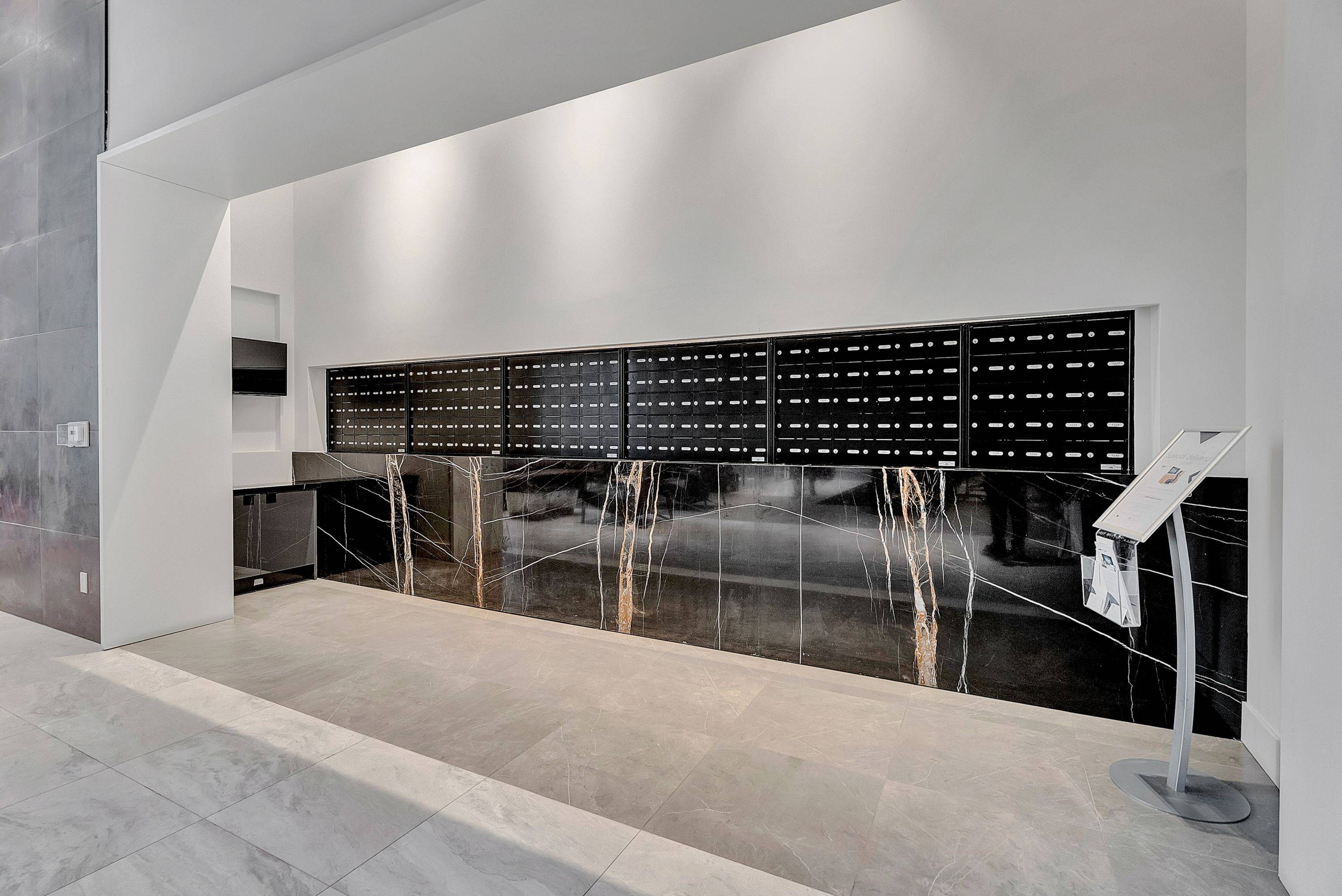 Oakville, ON L6H 3R8,2485 Taunton RD #112