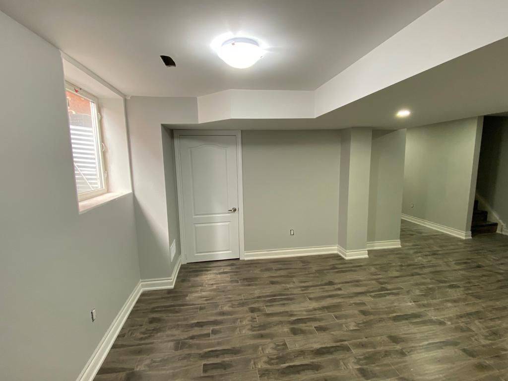 Brampton, ON L6R 1G4,90 Peace Valley CRES