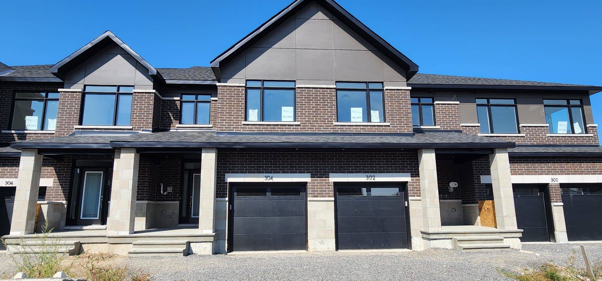 Blossom Park - Airport And Area, ON K4M 0L9,304 Makobe LN N