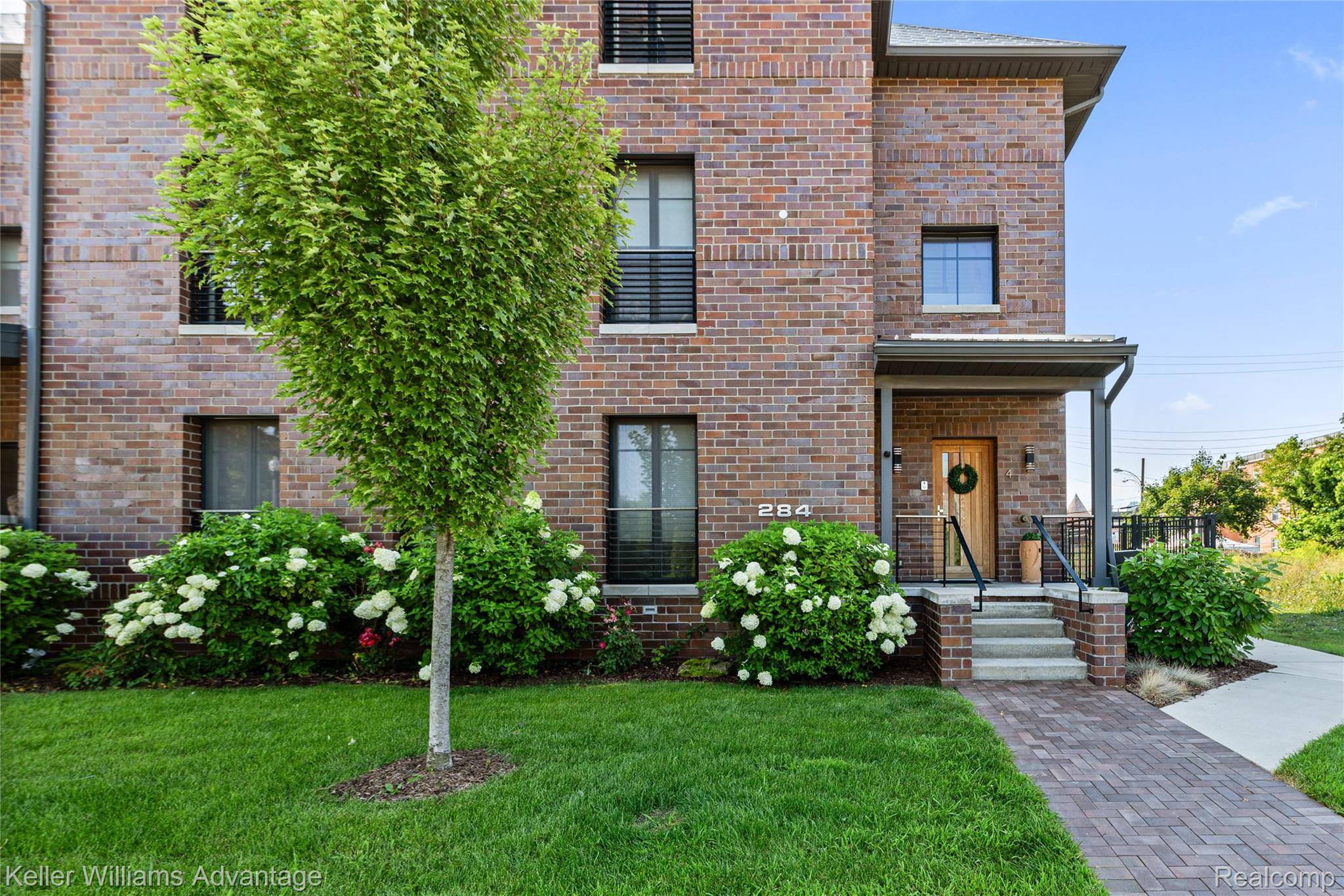 Detroit, MI 48201,284 Eliot ST