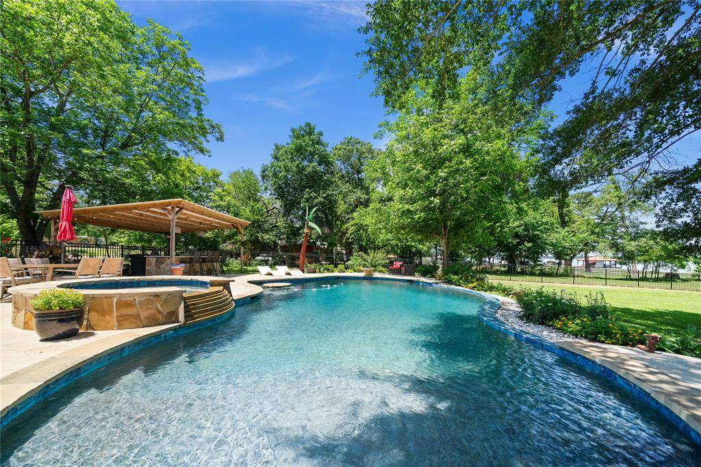 Frankston, TX 75763,4911 Sunrise Dr