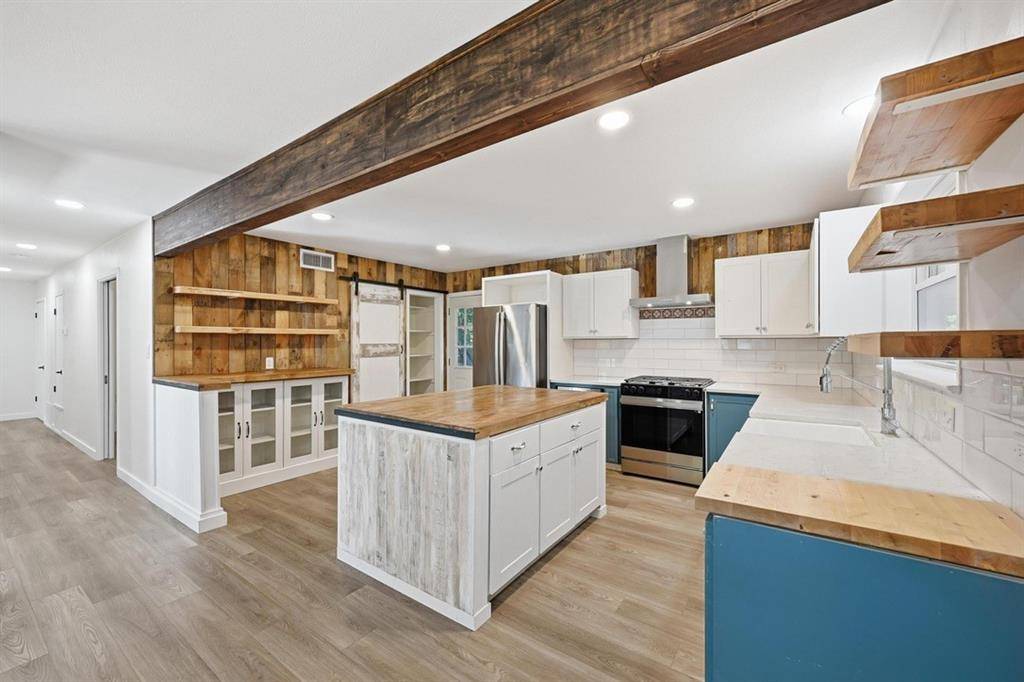 Van Alstyne, TX 75495,450 Kelly Lane