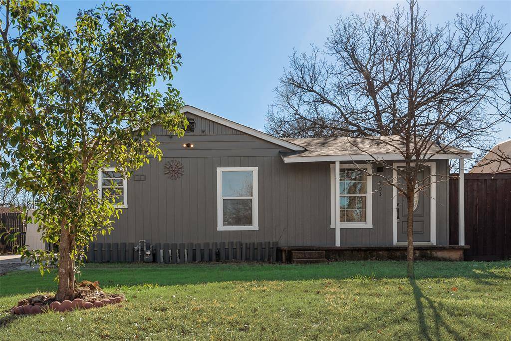 Mansfield, TX 76063,303 W Broad Street