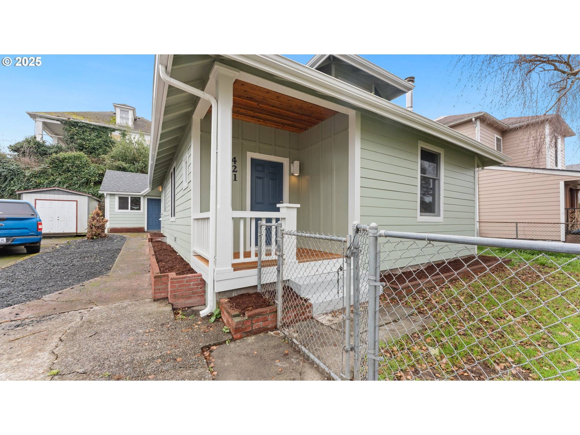 Coos Bay, OR 97420,421 GOLDEN AVE