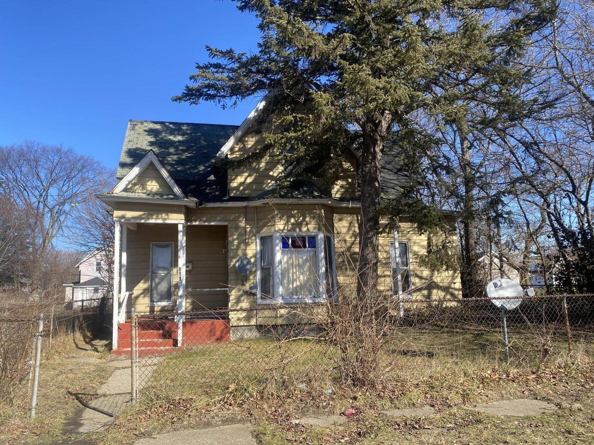 Benton Harbor, MI 49022,309 High ST