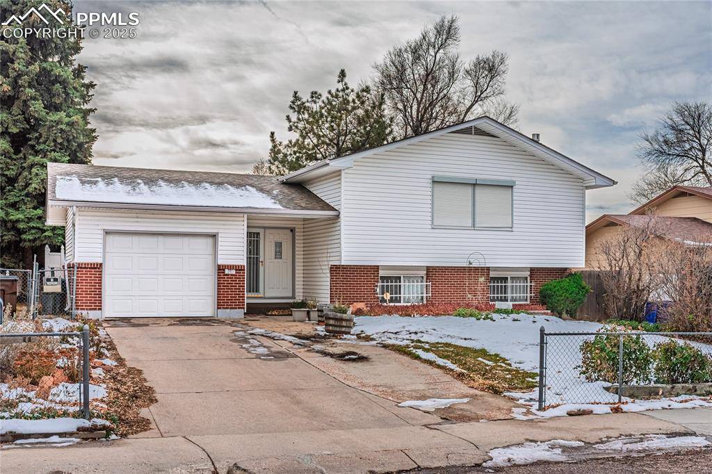 Colorado Springs, CO 80911,635 Drew DR