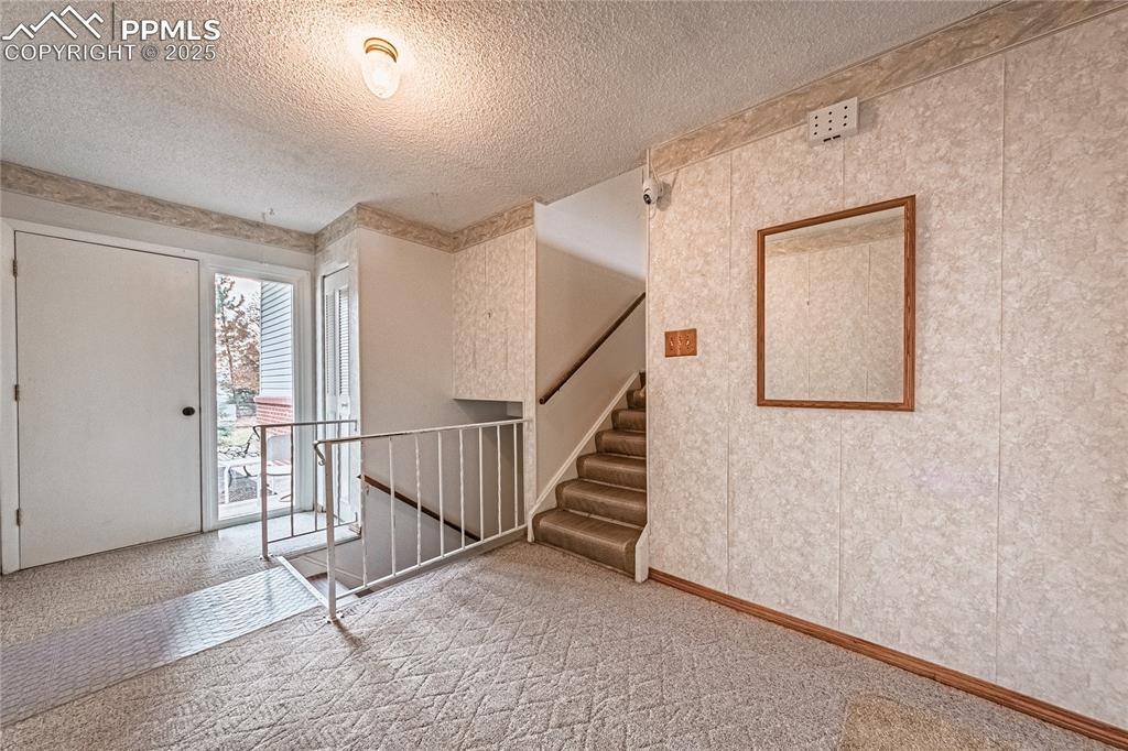 Colorado Springs, CO 80911,635 Drew DR