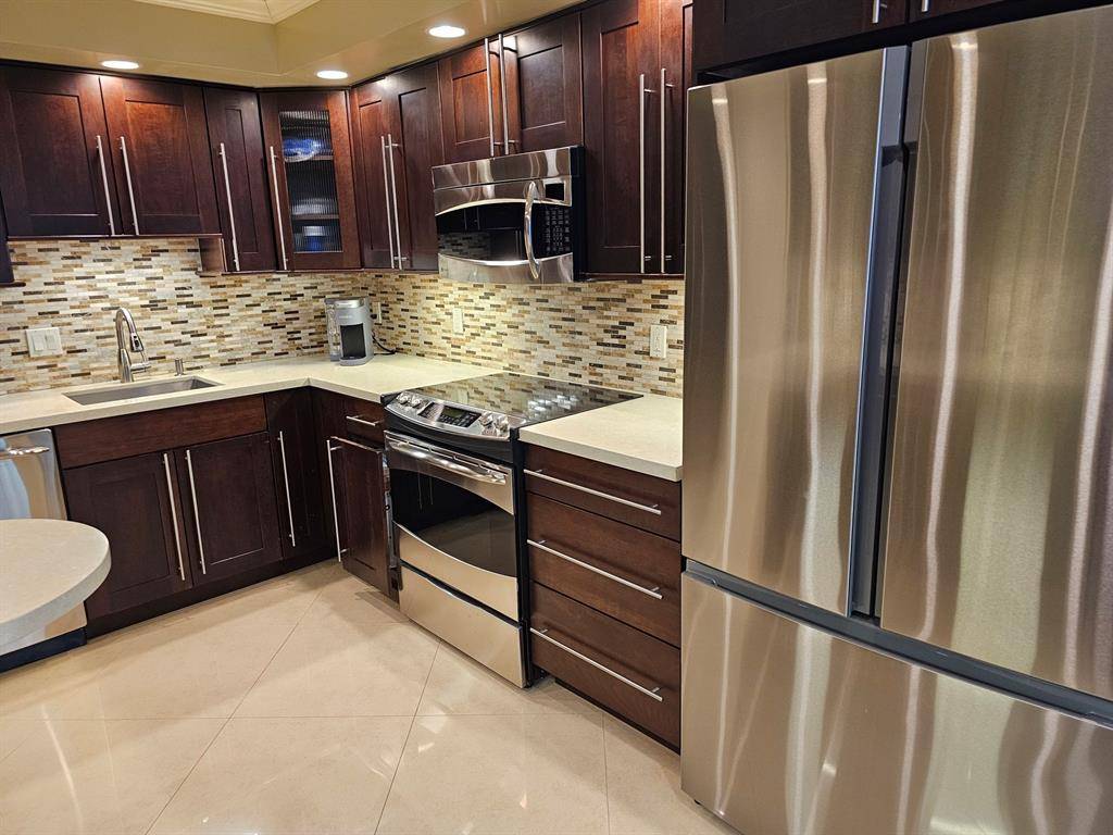 Fort Lauderdale, FL 33308,4100 Galt Ocean Dr #1111